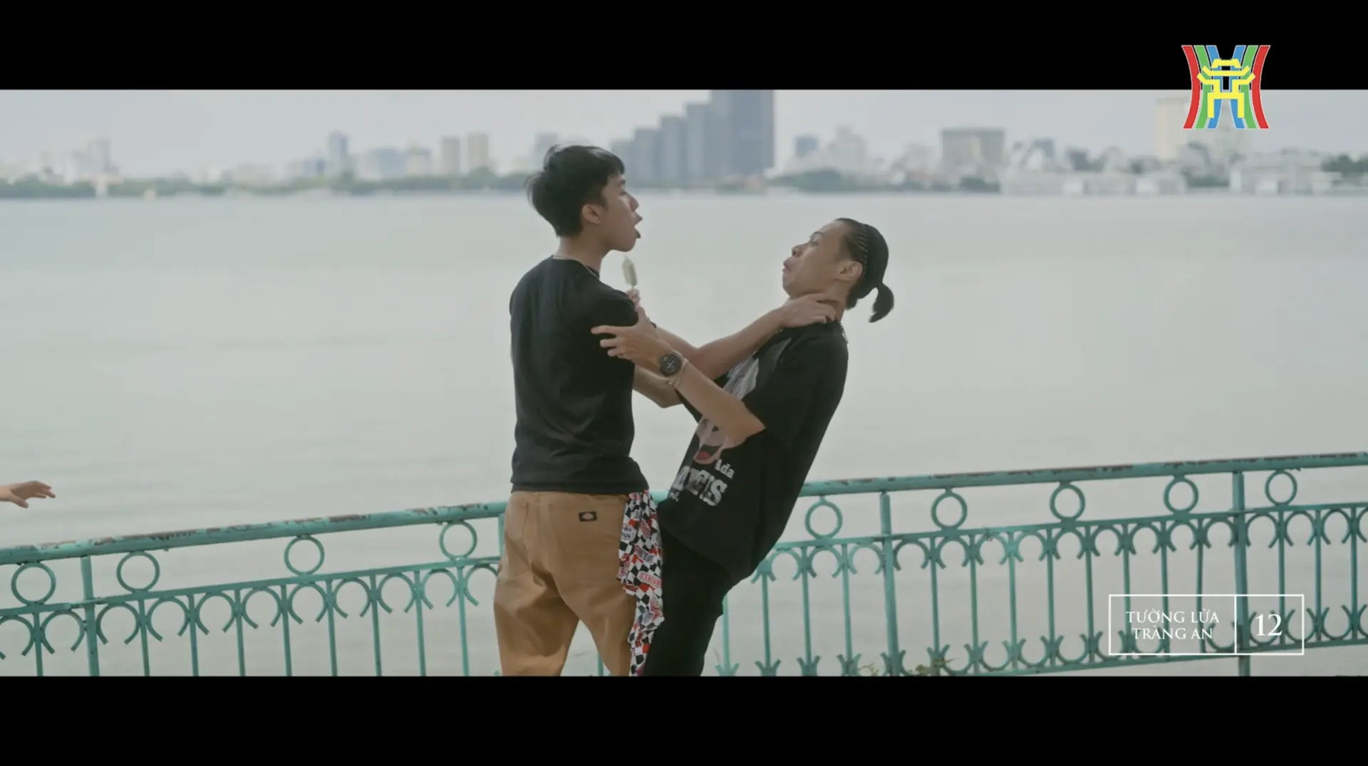 'Tường lửa Tràng An' tập 12: Kiên 'phố' gặp nạn